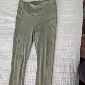 Athleta Ultimate Stash II 7/8 Tight